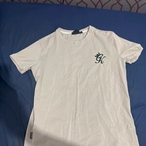 GK Men's Cream Short Sleeve Crew Neck Tee with Chest GK Logo